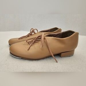 Capezio Fluid Tap Unisex Tan Round Toe Lace Up Low Top Shoes Size 2 1/2 M Used